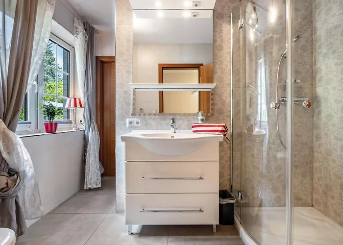 Exklusive Traumvilla Mit Sauna *